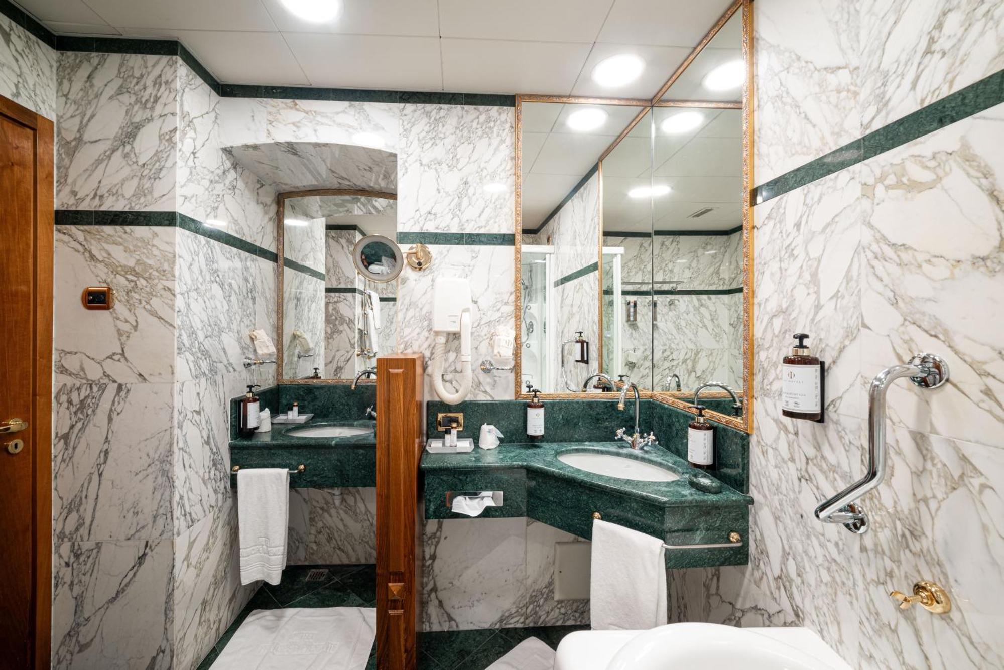Phi Hotel Principe Cuneo Dış mekan fotoğraf